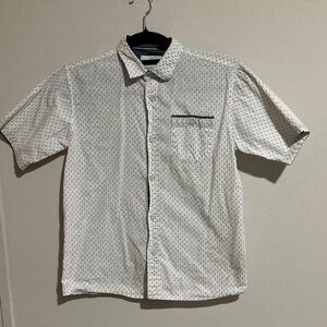 Men's Casual White and Gray Patterned Button Down Shirt